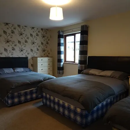 Hamilton Town Houses * Manorhamilton