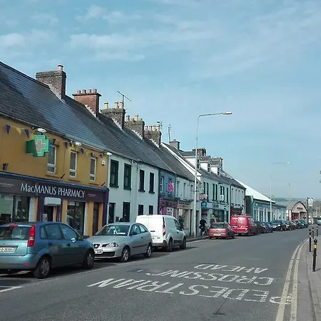 Hamilton Town Houses * Manorhamilton